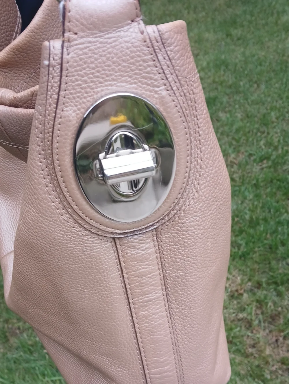 Coach Penelope Pebbled Leather Hobo Bag (Style F16535).